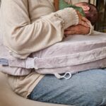 ⁦כרית הנקה - SUPER DELUXE SANDSTONE⁩ – תמונה ⁦2⁩